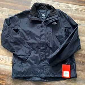 Men’s NorthFace jacket waterproof size XL. BRAND NEW with tags